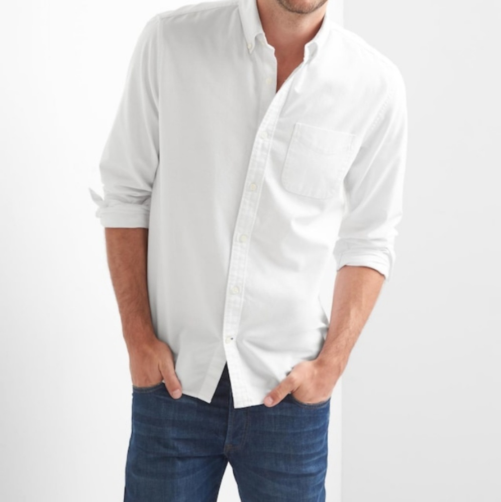 2 Gap Standard Fit White Shirts Size L